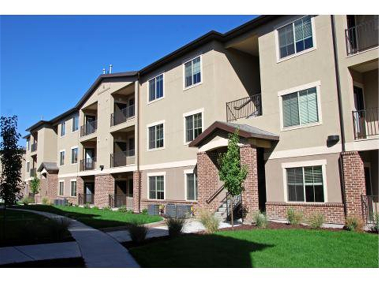 Brickstone Apartments Apartment for rent at 220 E 3300 S, Salt Lake