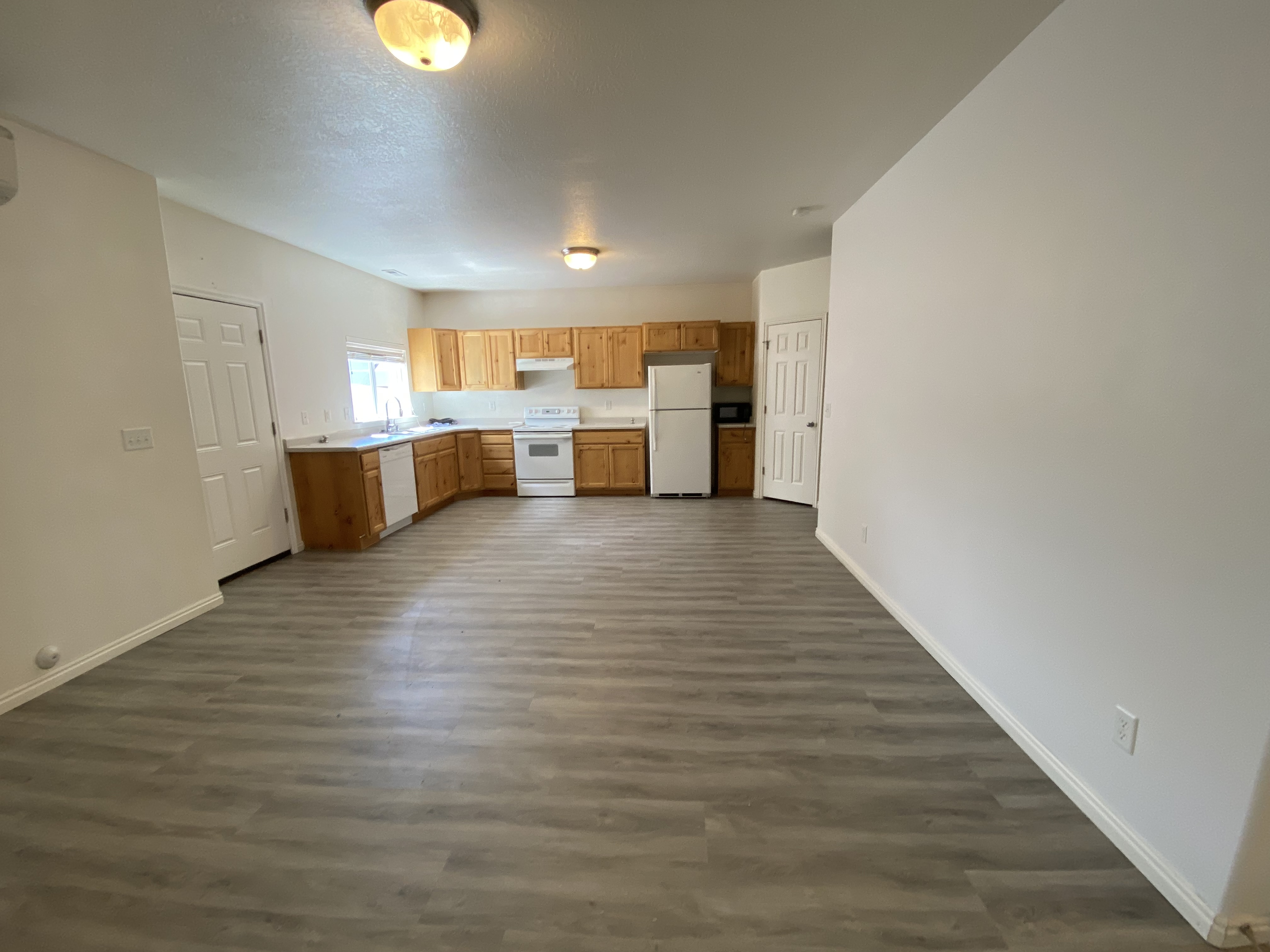 Santaquin House: 133 Oh Henry St