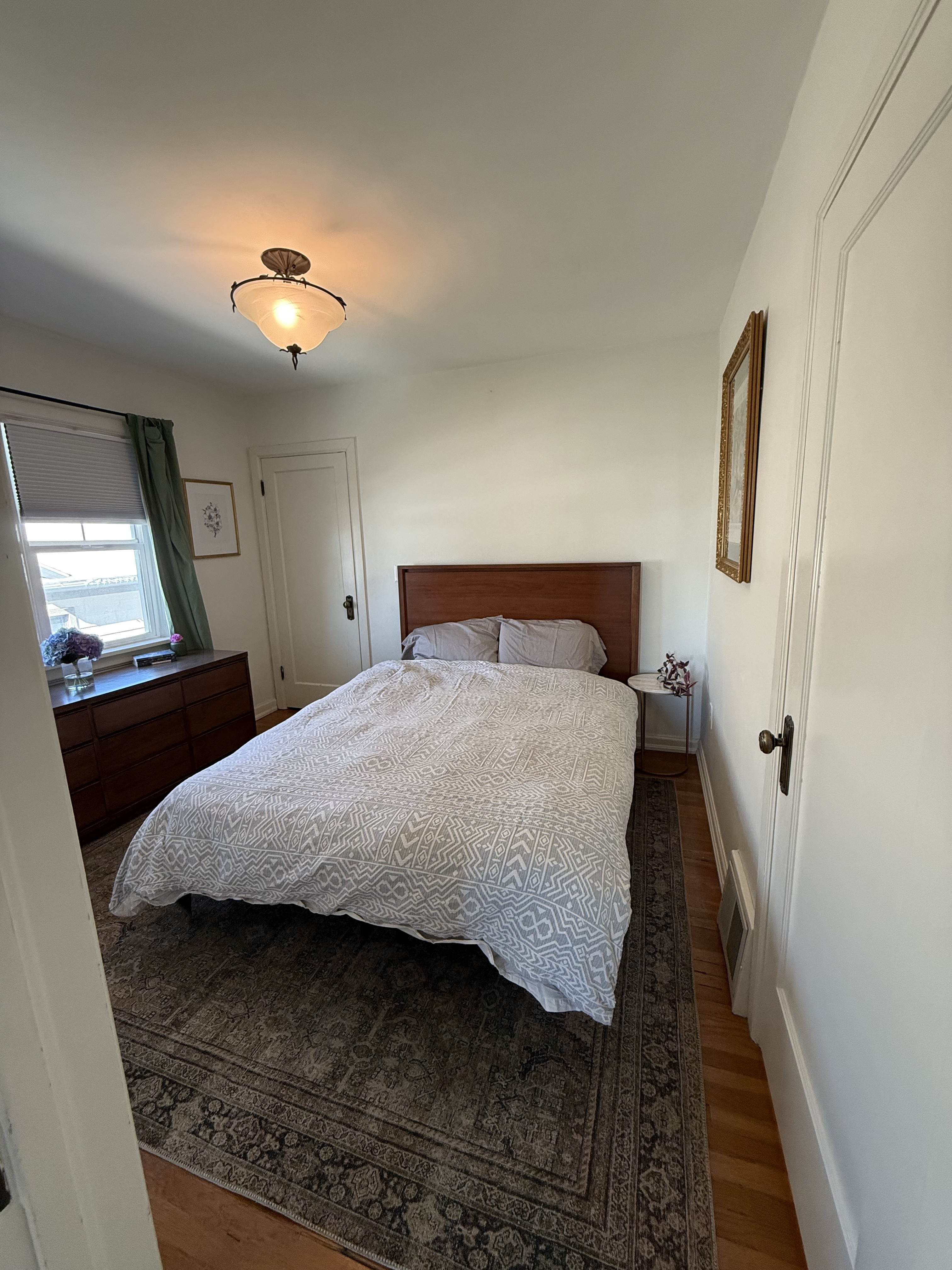 Salt Lake City Single Room: 1526 E Browning Ave