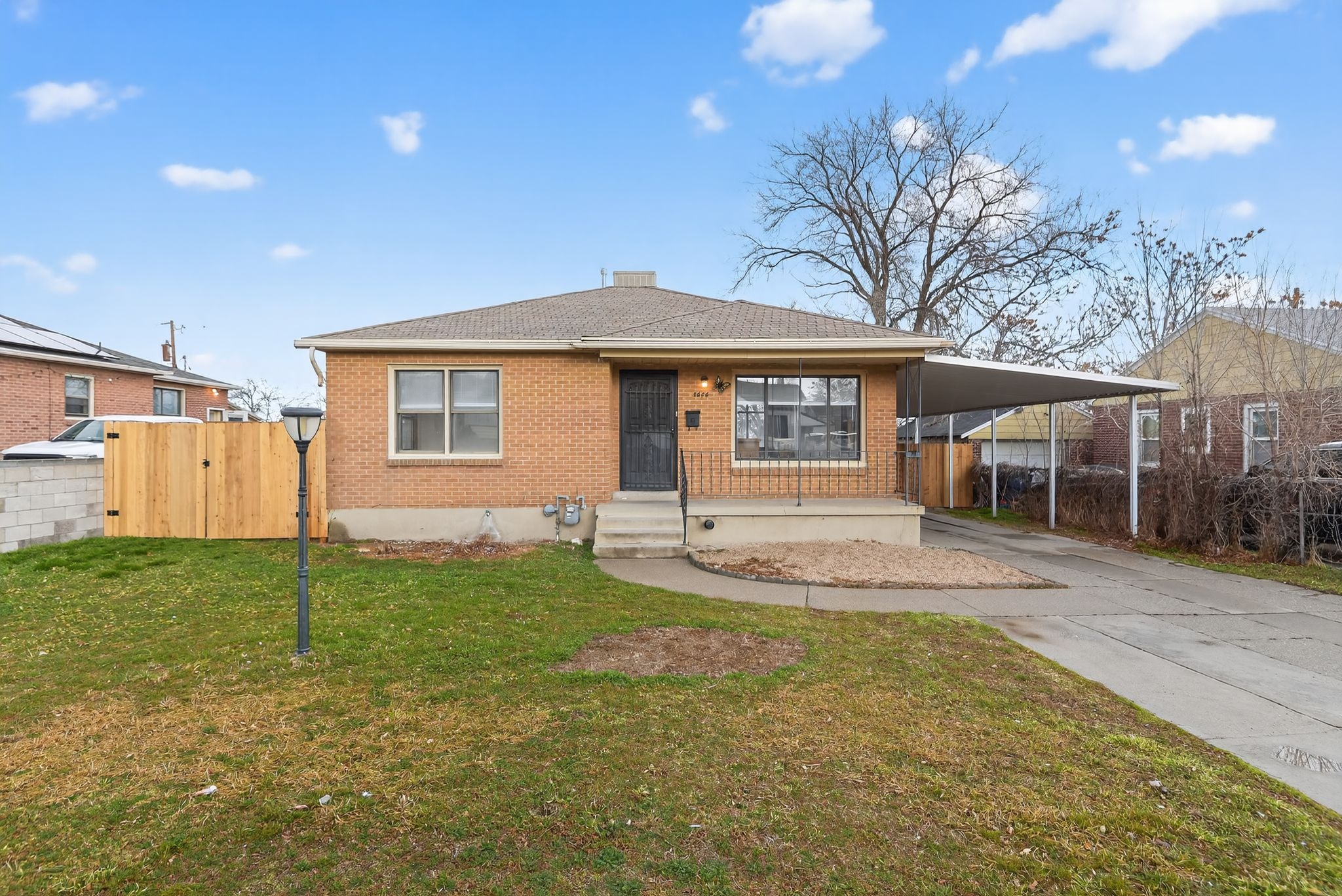 Magna House: 8646 W Florence Dr