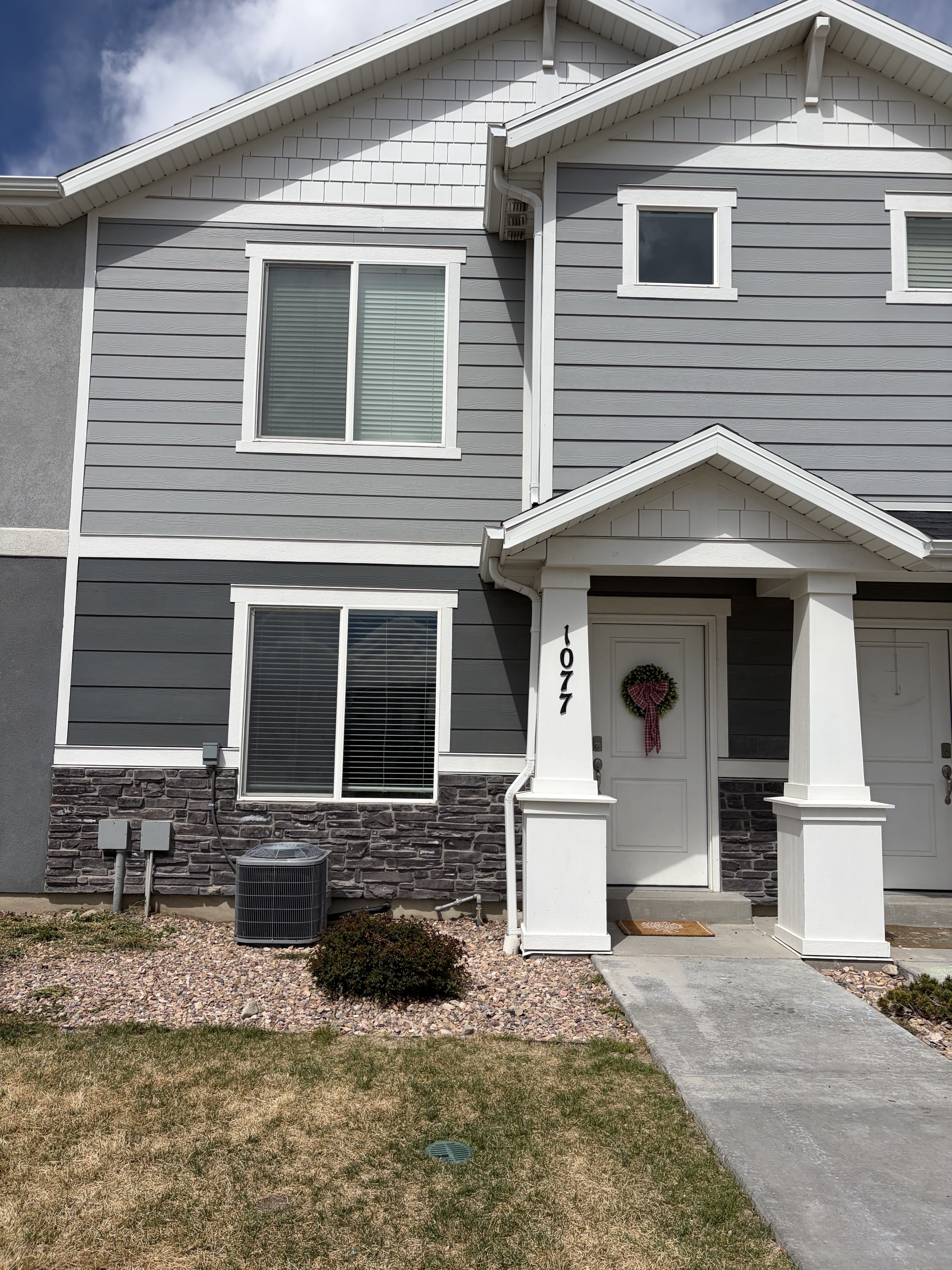 Saratoga Springs Townhome: 1077 E Pilot St