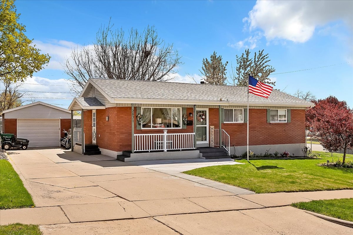 Roy House: 2671 W 4900 S