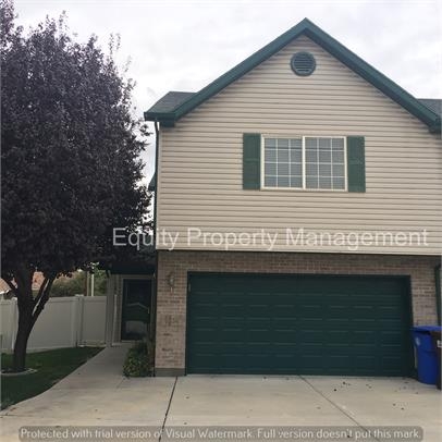 Midvale House: 7034 S 300 E