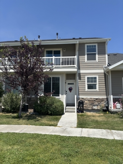 Eagle Mountain Townhome: 1771 E Skyline Dr