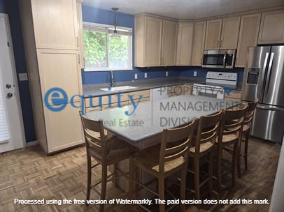 Salt Lake City House: 3703 S 2000 E