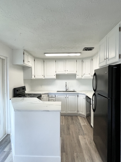 Salt Lake City House: 5324 S Hamlin St