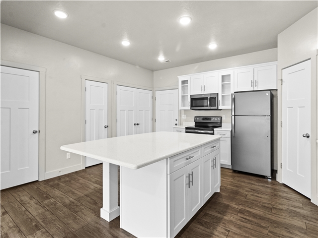 Layton Apartment: 3310 N 1750 E