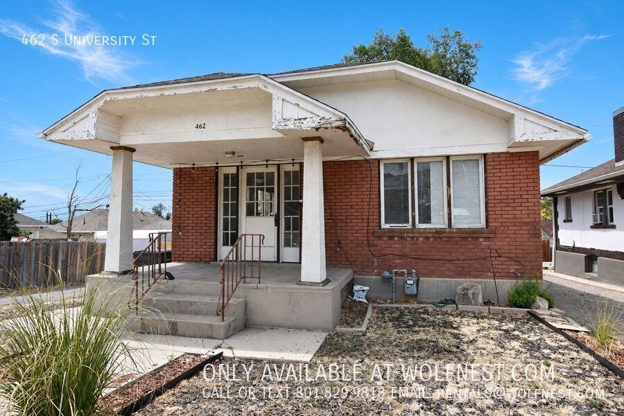 Salt Lake City House: 462 S University St