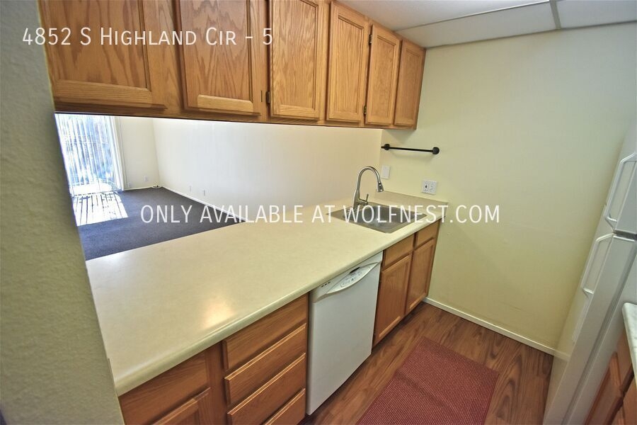 Salt Lake City Condo: 4852 S Highland Cir