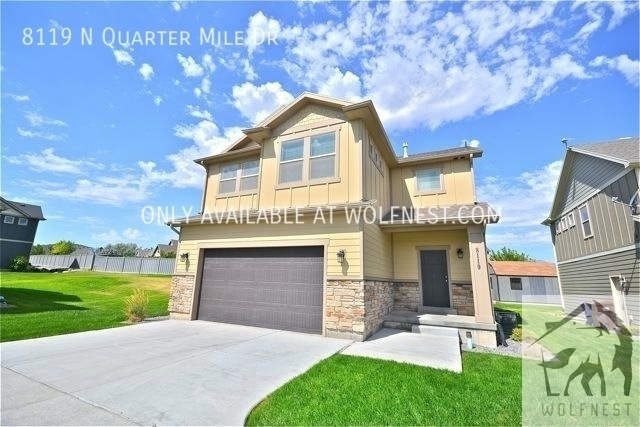 Eagle Mountain House: 8119 N Quarter Mile Dr