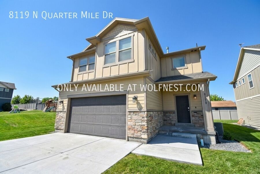 Eagle Mountain House: 8119 N Quarter Mile Dr