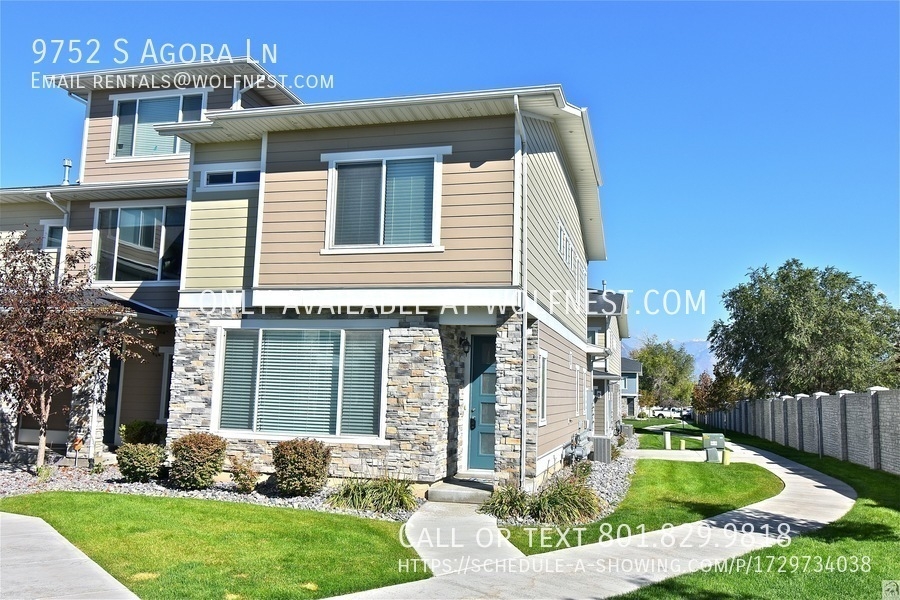 South Jordan Townhome: 9752 S Agora Ln