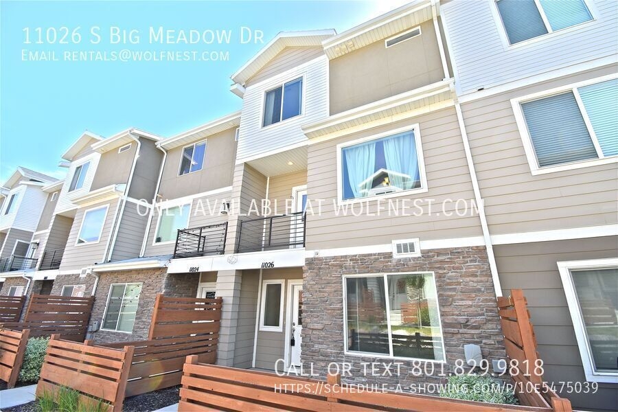 South Jordan Townhome: 11026 S Big Meadow Dr