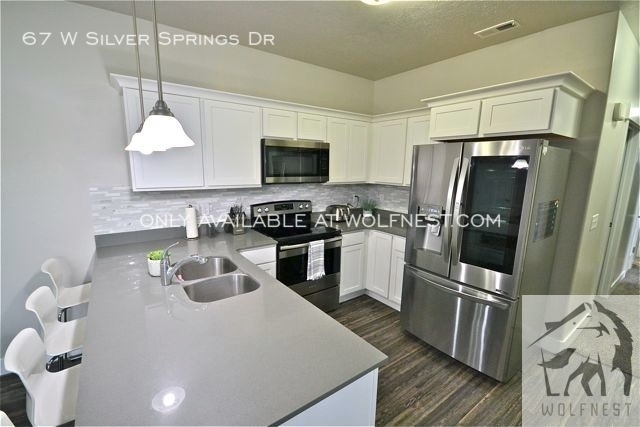 Vineyard Condo: 67 W Silver Springs Dr