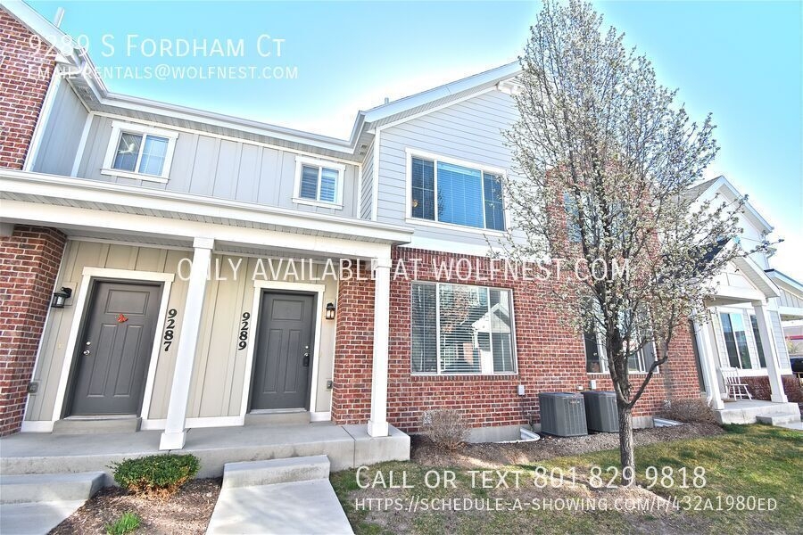 Sandy Townhome: 9289 S Fordham Ct