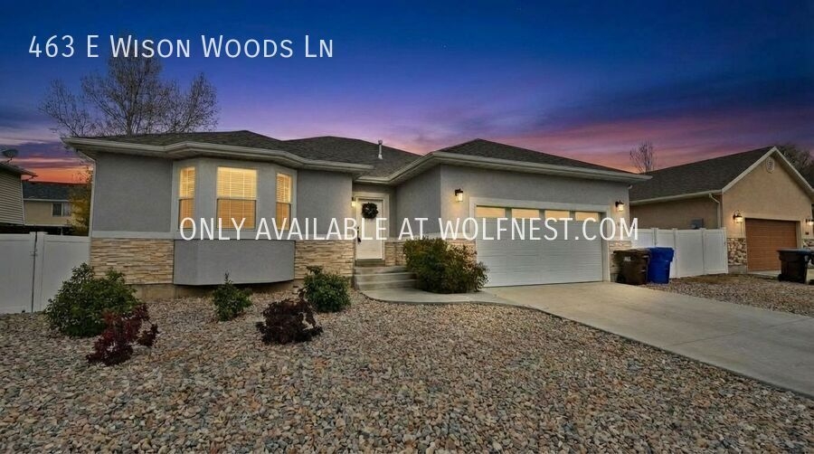 Midvale House: 463 E Wison Woods Ln