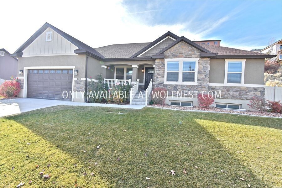 Santaquin House: 1322 Sageberry Dr