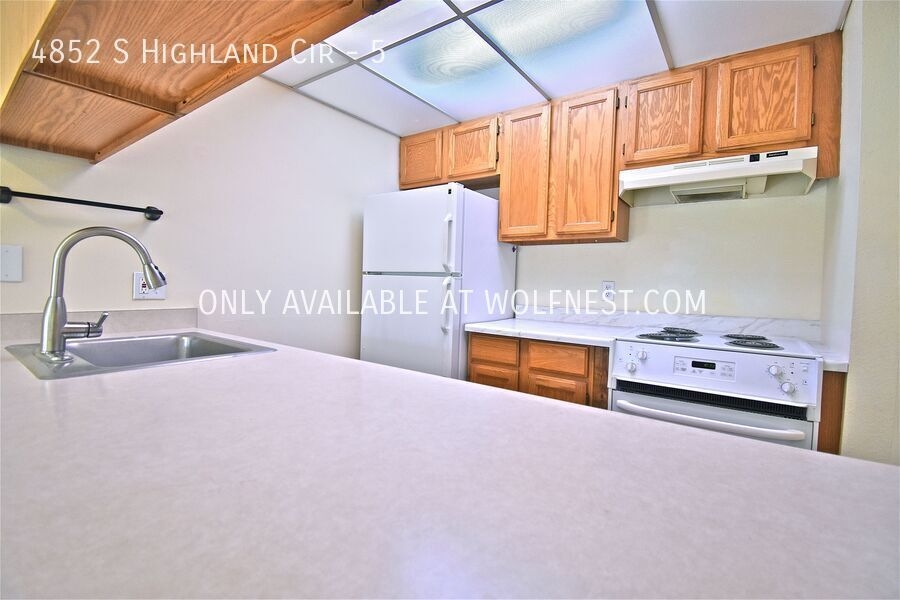 Salt Lake City Condo: 4852 S Highland Cir