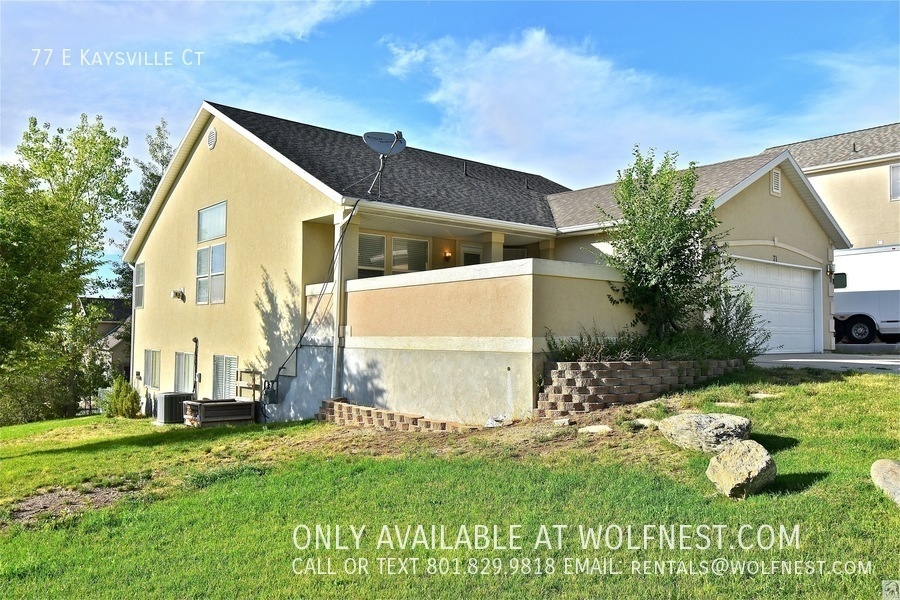 Draper House: 77 E Kaysville Ct