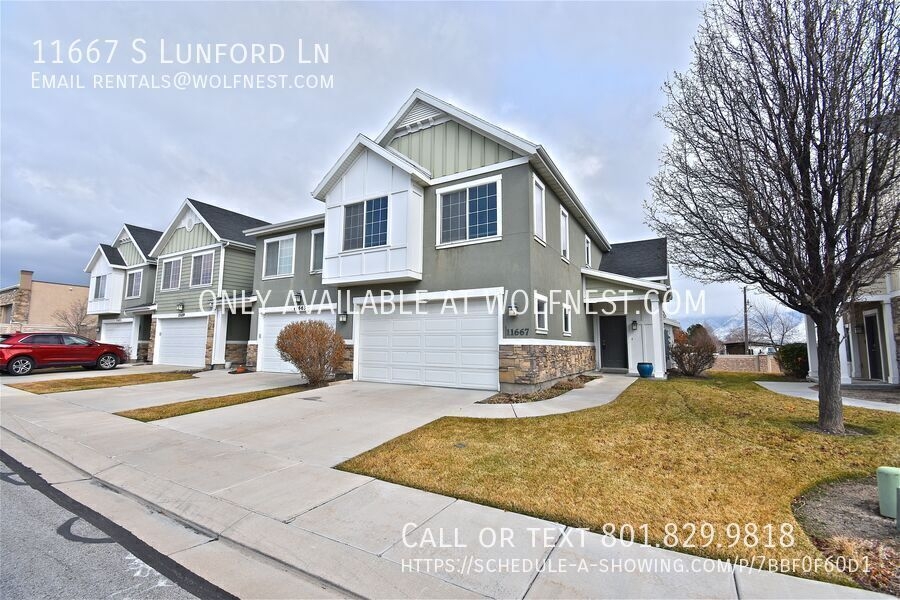 Riverton Townhome: 11667 S Lunford Ln
