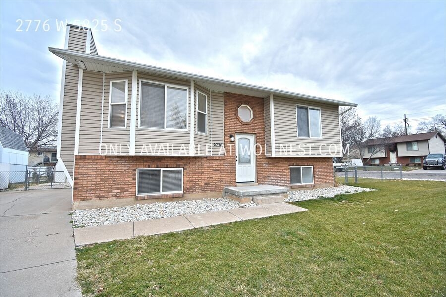 Roy House: 2776 W 5825 S