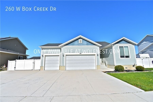 Tooele Multiplex: 260 W Box Creek Dr