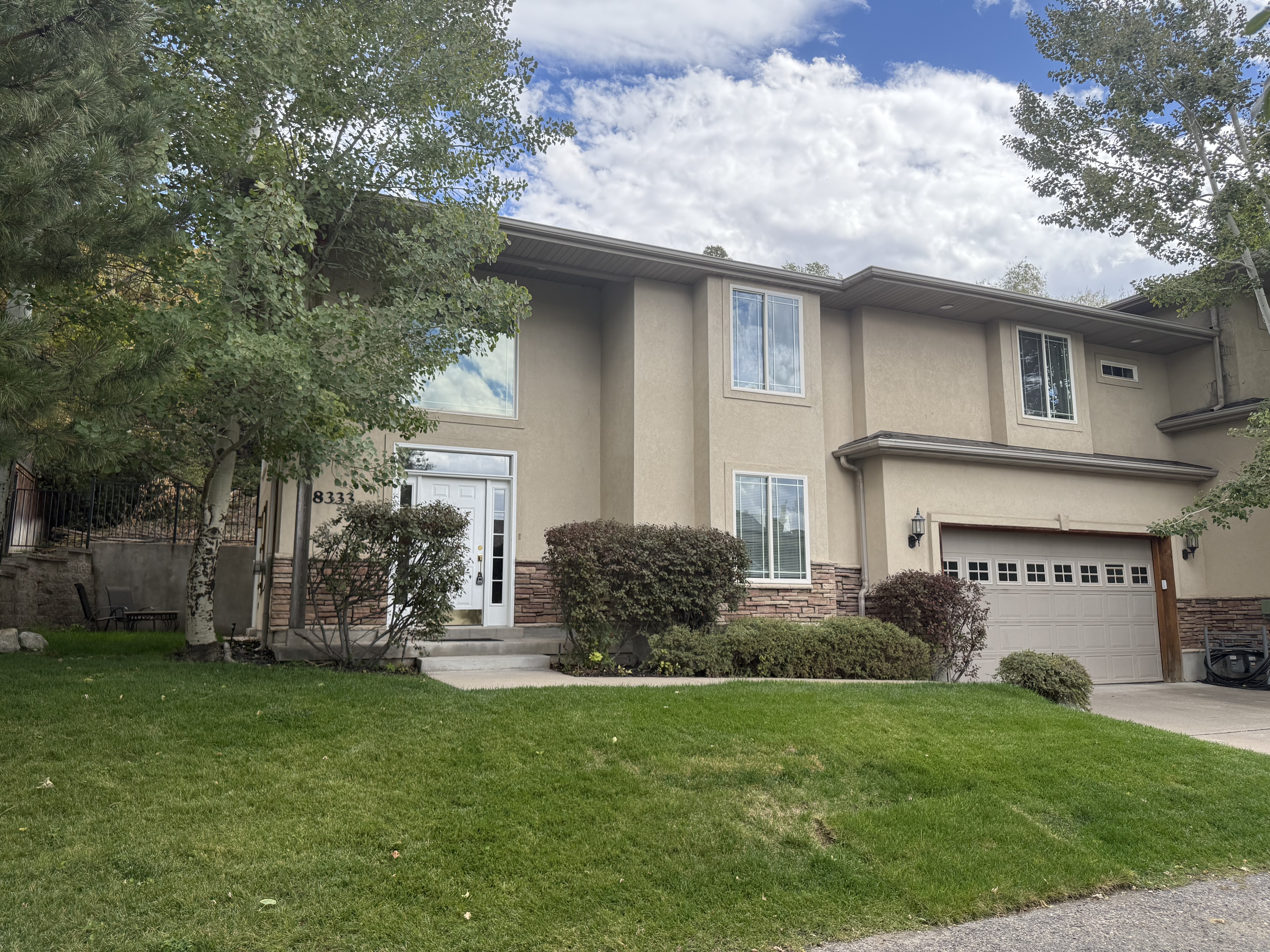 Salt Lake City House: 8333 S Valiant Dr