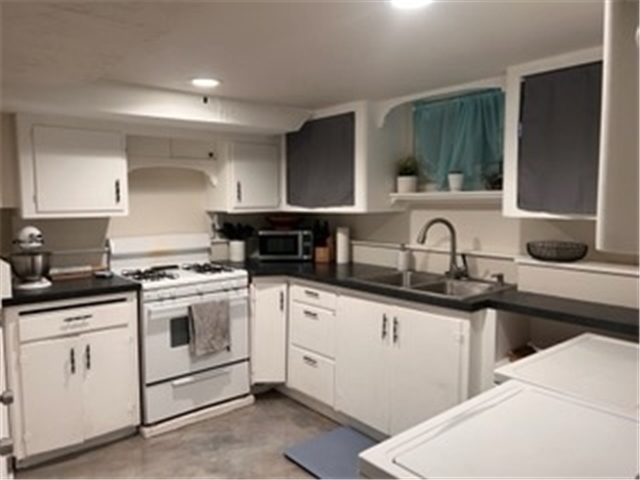 Provo Apartment: 537 E 400 N