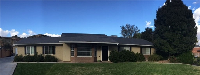 St George House: 1743 W Green Valley Ln