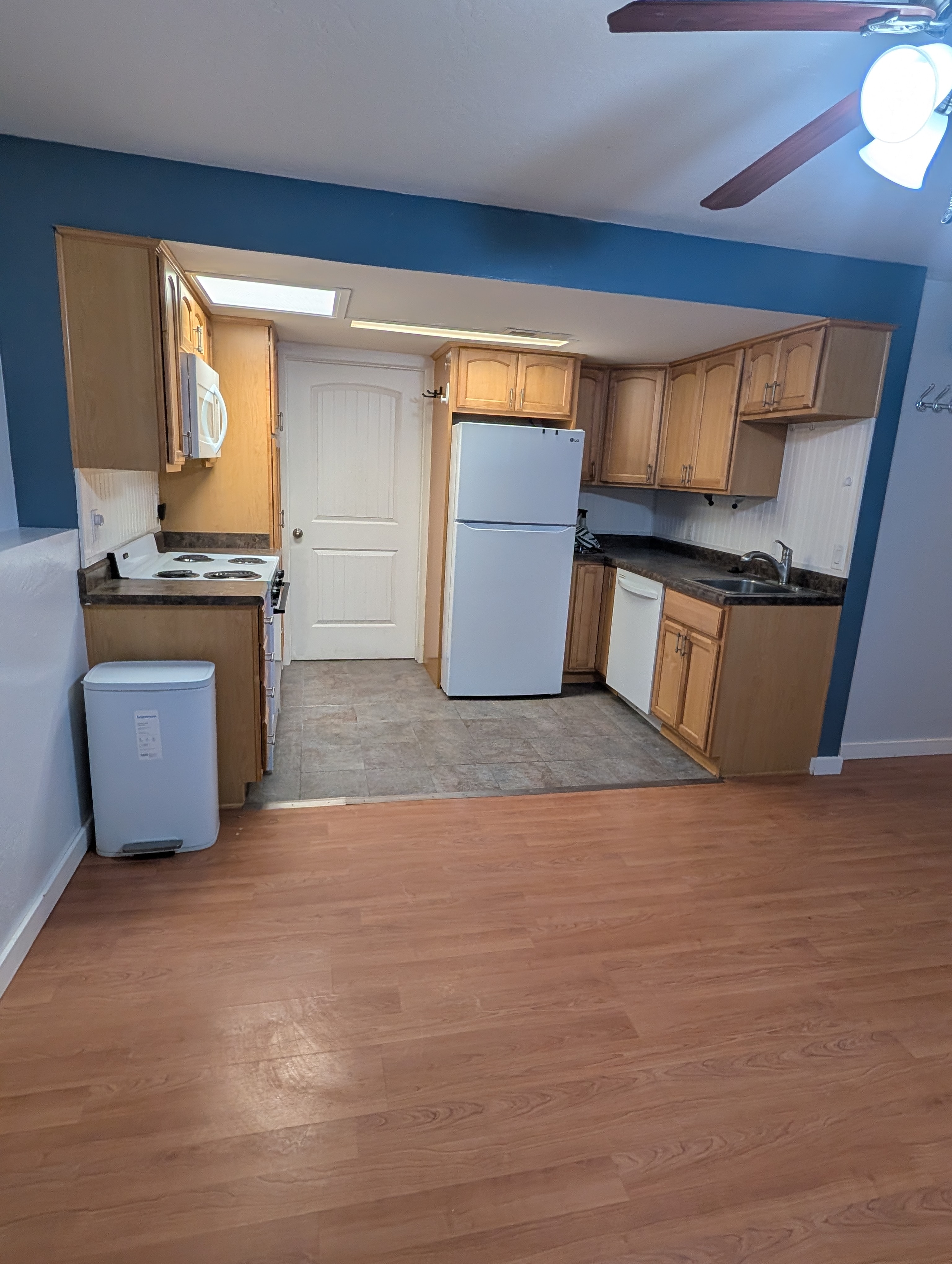 Sandy House: 1018 E 9400 S