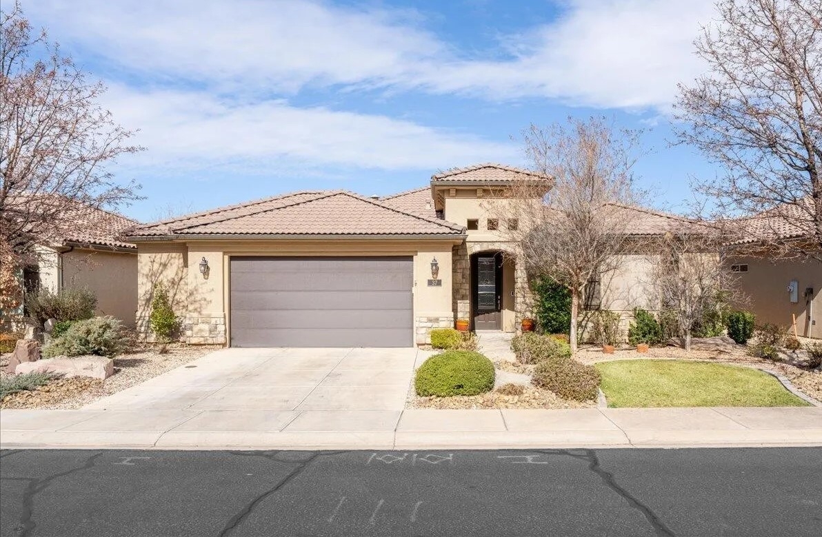 Saint George House: 1620 E 1450 S