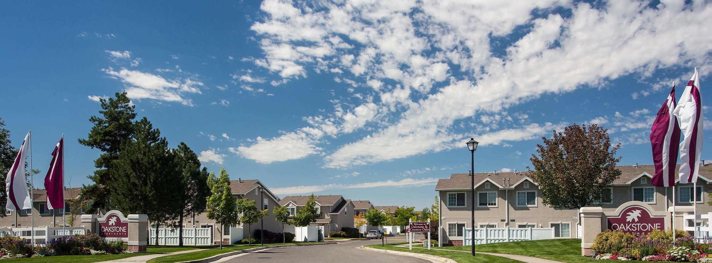 Oakstone & Country Oaks Apartment for rent at 1550 S 1000 E