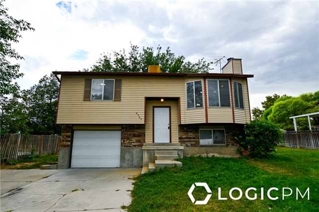 Salt Lake City House: 6492 S Fernbrook Dr