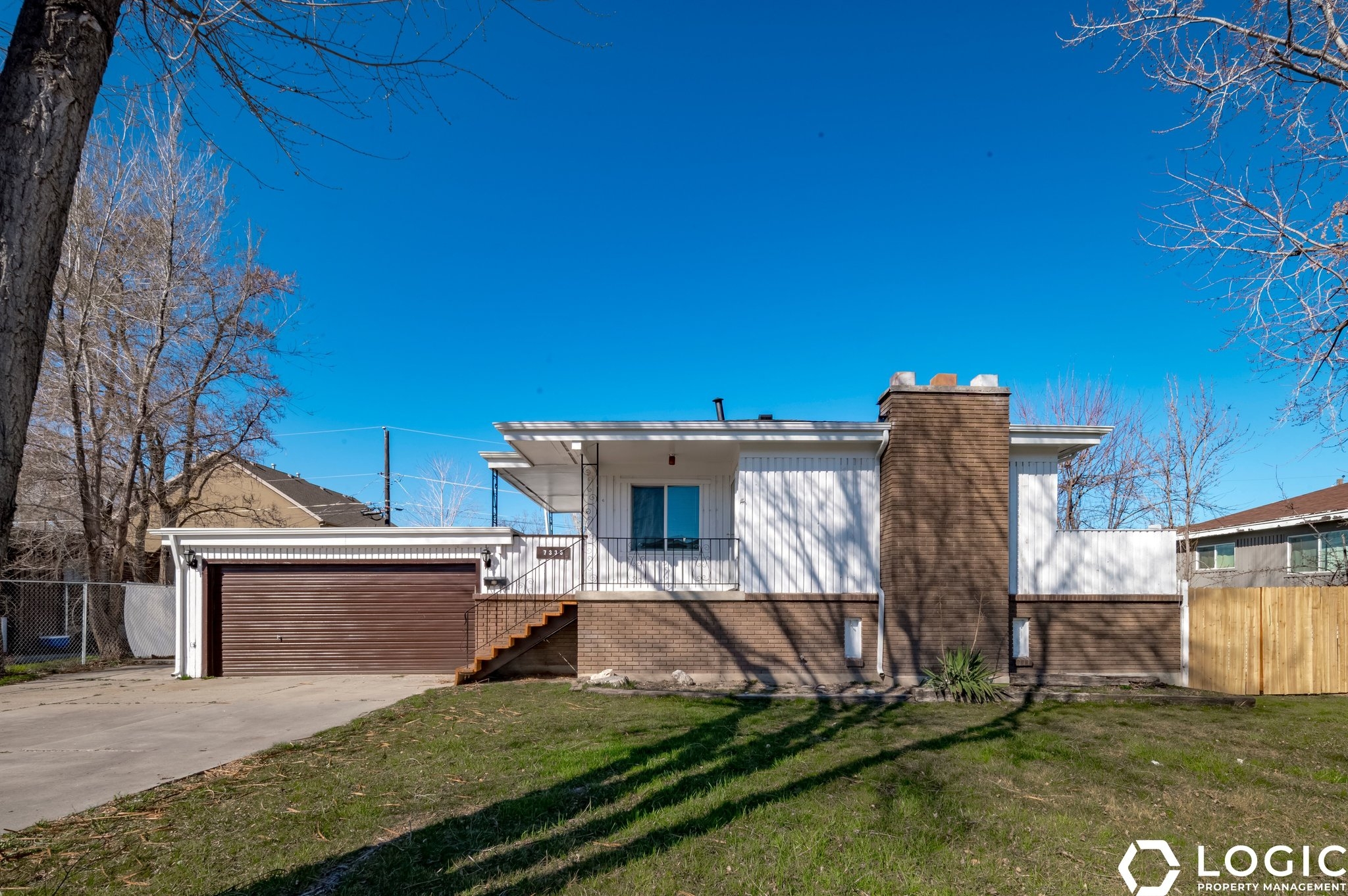 Midvale House: 7338 S Rusty Dr