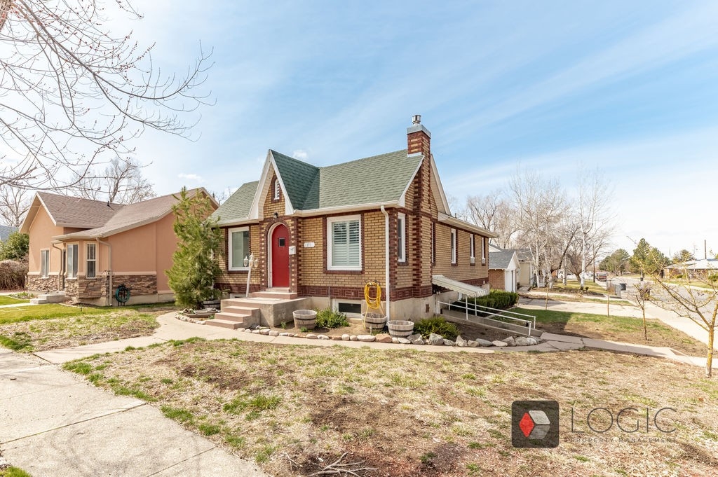 Bountiful House: 195 N 100 W