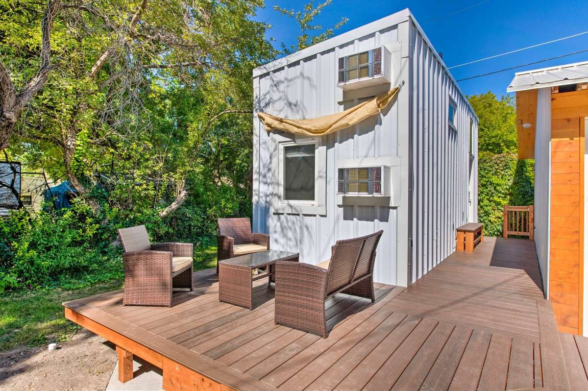 Salt Lake City House: 161 E Vidas Ave