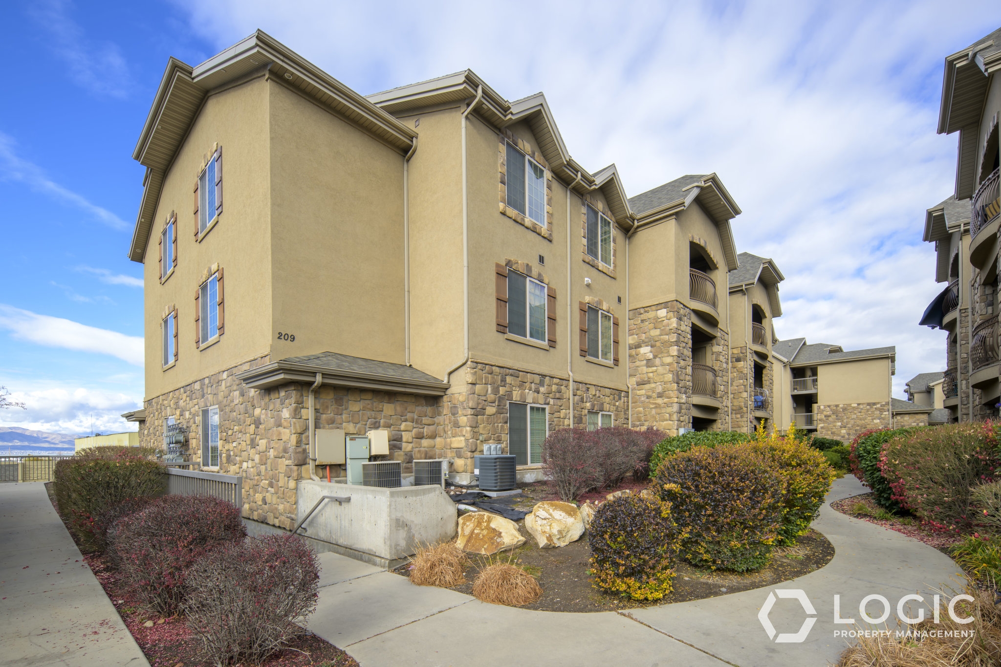 Orem Condo: 209 N 1200 W