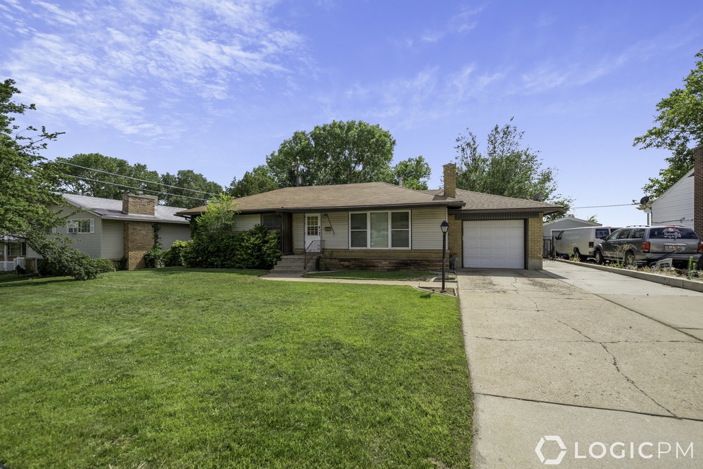 Ogden House: 1305 Henderson Dr