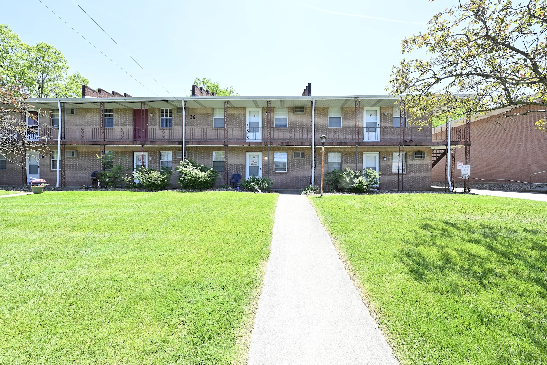 Mansfield Apartment: 18 Sunnyslope Dr
