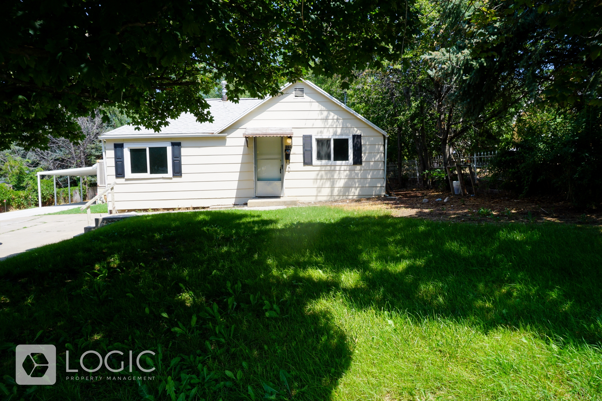 Ogden House: 1238 Oak St