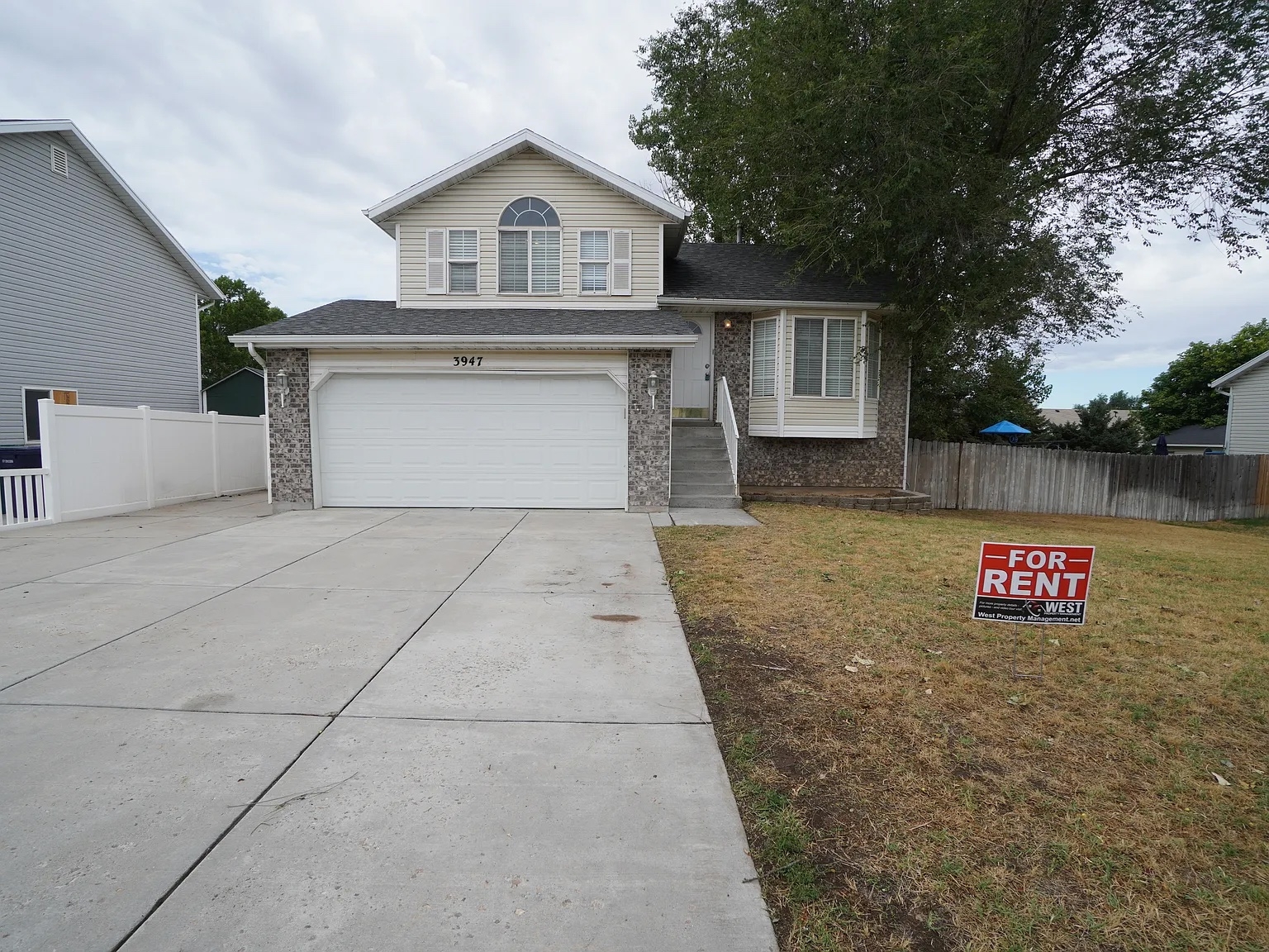Roy House: 3947 S 2600 W