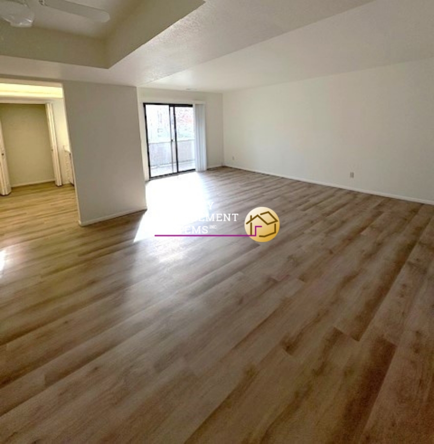 Midvale Condo: 6905 S 725 E