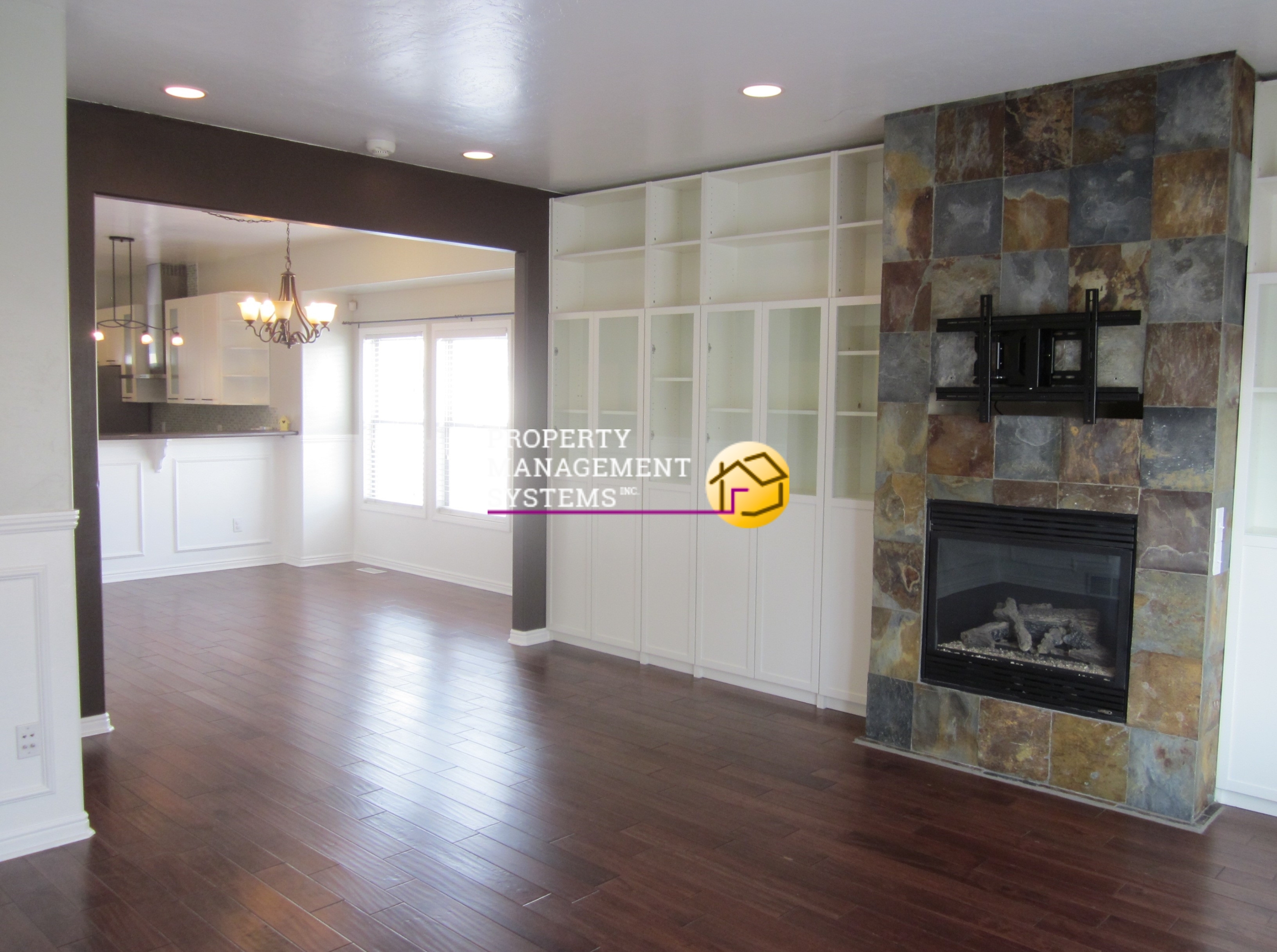 South Jordan House: 10936 S Sunup Way