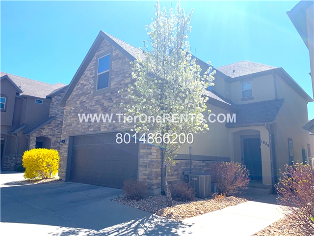 Woods Cross Townhome: 1825 W 2280 S