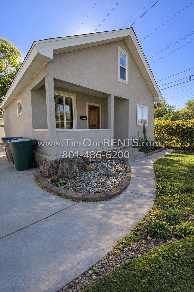 Salt Lake City House: 1034 E 800 S
