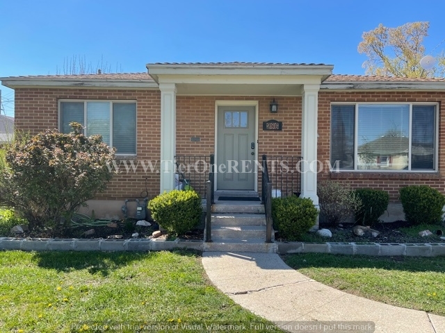 Salt Lake City House: 286 E Leslie Ave