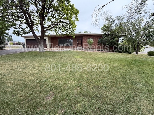 West Valley City Apartment: 3446 W 3650 S