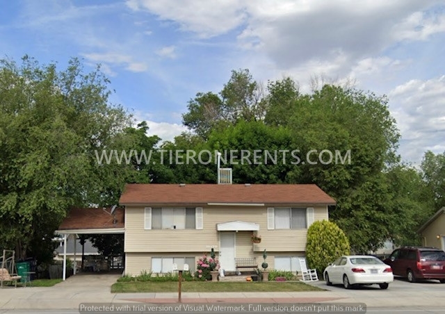 Sandy Apartment: 10470 S 700 E