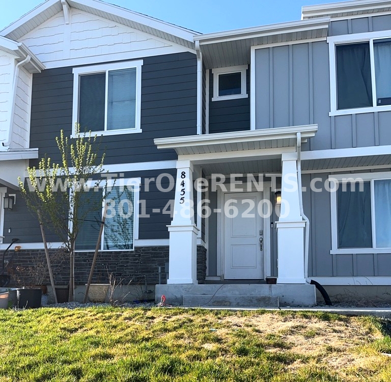 Magna Townhome: 8455 W Bowie Dr