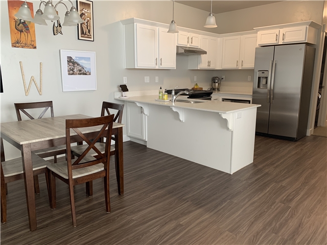 Vineyard Condo: 557 N 360 W